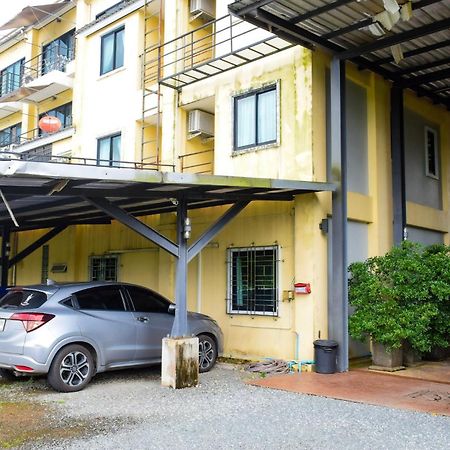 Chivapuri Trat Hotel Exterior photo