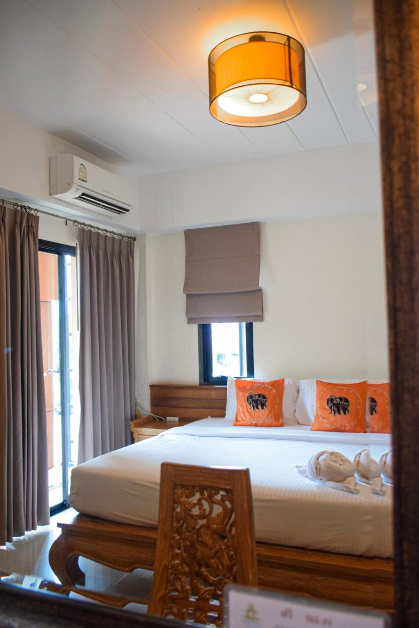 Chivapuri Trat Hotel Room photo